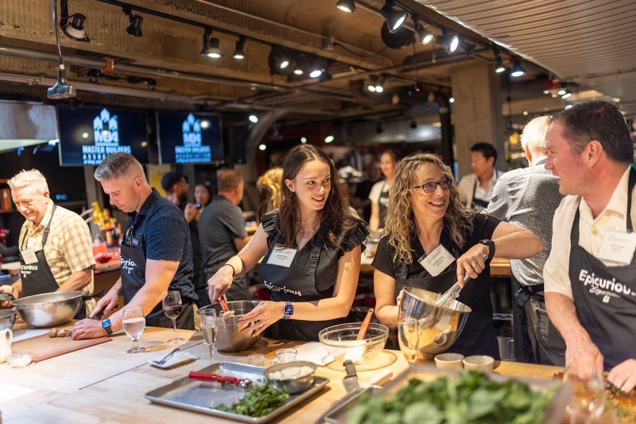 Members cooking together at an Epicurious class